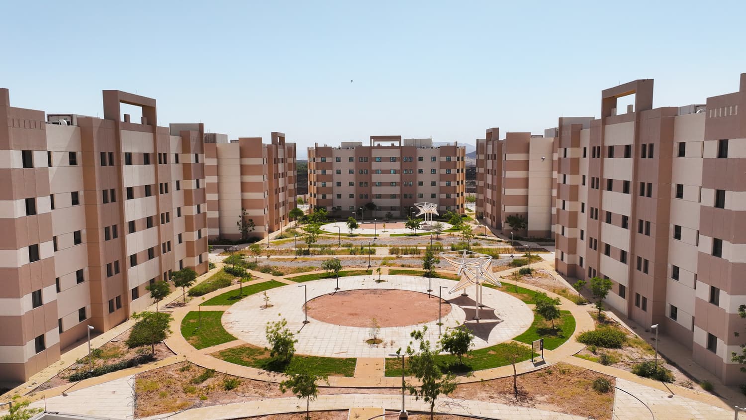 ٢٥ منشأة في مشروع KAP-01